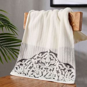 Offre Spéciale : Ensemble de Serviettes de Bain 100% Coton, Motif à Carreaux Personnalisable, Prix Bas pour Salle de Bain et Placard - Product Image 5