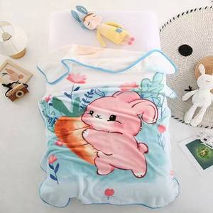 ผ้าห่มไมโครไฟเบอร์สำหรับใช้ในบ้านผ้าสักหลาดลายดอกไม้สีแดงขนาดควีนไซส์ - Product Image 5