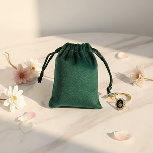 Sacchetto Portagioie in Velluto con Cordoncino 9x12 cm Verde Scuro SMOREEE 018 ST <span class=keywords><strong>IIII</strong></span> Design Made in China - Product Image 5
