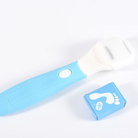 Rabot de pédicure multifonctionnel en acier inoxydable Dissolvant de callosités Peau morte Brosse de meulage exfoliante Plate Nail Double Foot File