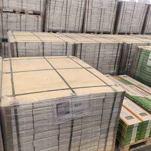 Pavimento <span class=keywords><strong>in</strong></span> Vinile SPC di Alta Qualità, Sistema a Incastro, Antiscivolo, Rivestimento UV, Impermeabile per Uso Residenziale e Commerciale Interno - Product Image 5