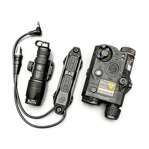 ไฟฉายยุทธวิธี <span class=keywords><strong>PEQ</strong></span> <span class=keywords><strong>15</strong></span> เลเซอร์สีแดง แสงสีขาว แสงอินฟราเรด M600C M300A ไฟฉาย LED อลูมิเนียม สำหรับล่าสัตว์กลางแจ้ง ไฟชี้เป้าหมาย ไฟส่องสว่างสำหรับนักสำรวจ - Product Image 1