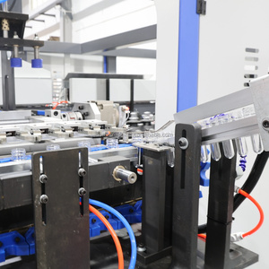 Machine de soufflage de bouteilles en plastique entièrement automatique à 6 cavités avec cylindres importés, valve d'air haute pression et disjoncteur - Product Image 2