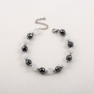 สร้อยข้อมือลูกปัดแบบยูนิเซ็กซ์สีดำสีขาวบล็อกสีทรงเรขาคณิตรูปลูกบอลเครื่องประดับเหล็กไทเทเนียม XYB0096 - Product Image 4