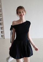 Robe d'été style français à épaule asymétrique et bretelles lacées - Jupe courte évasée amincissante et jeune
