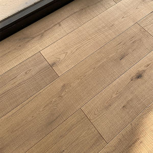 Piso de Madera Impermeable de Alta Calidad Personalizado, Superficie Lisa y Duradera, Venta Directa de Fábrica, Piso de Madera de Roble Blanco - Product Image 1