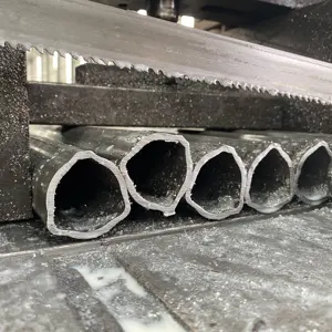 Tubo triangular de tubo sin costura estirado en frío para piezas de tractores agrícolas