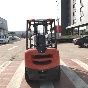 איכות גבוהה יפן okamura 3 טון lpg מלגזה מכירה חמה רב כיוונית שידור מלגזה - Product Image 3