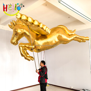 Costume Gonfiabile da Cavallo Dorato con Ali per Parate - Product Image 4