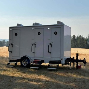 Remorques sanitaires portables de luxe Qingdao à 3 cabines privées pour événements et services de récupération post-catastrophe - Product Image 2