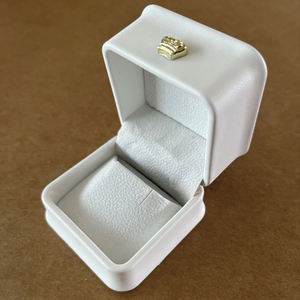 Caja de Joyería de Plástico Ecológica y Duradera a Precio de Mayoreo, Caja Blanca para Anillos de Compromiso con Logotipo Personalizado, Caja de Regalo para Accesorios - Product Image 1