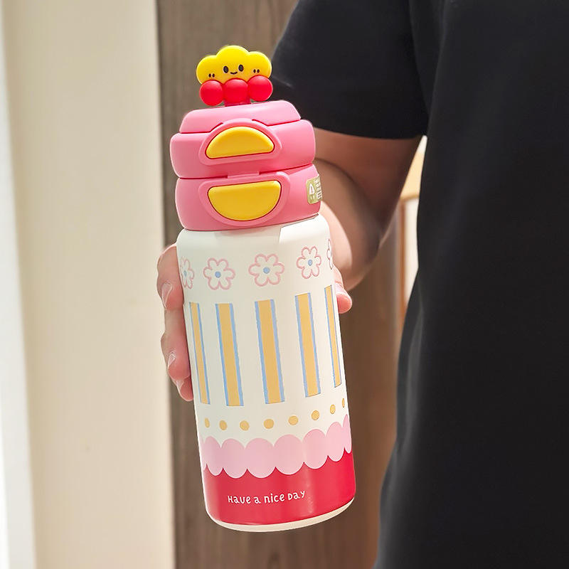 เส้นและดอกไม้