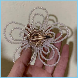 Korean High-End Elegant Pearl Flower Side <b>Clip</b> Hair Accessories Women's European and American Style Metal <b>Bow</b> Hairpin Party - Product Image 4