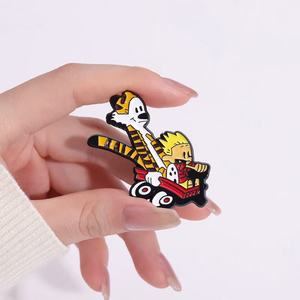 Брошь в виде аниме - Product Image 3