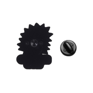 Broche émaillée fantaisie Squelette avec citation humoristique 'Coffee Cup Recharge', à piles, bijou de mode, cadeau - Product Image 5