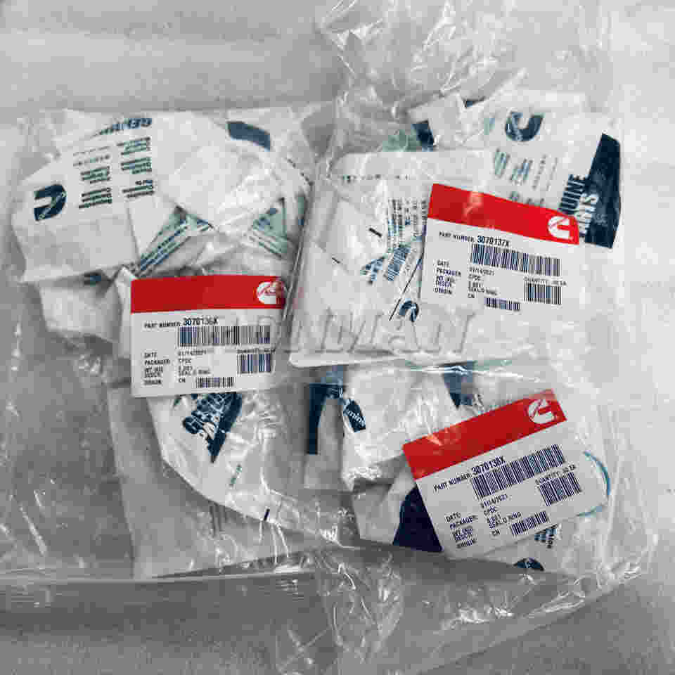 Cummins ISM11 QSM11 Diesel Engine O Ring Seal Parts 3070136 3070137 ...