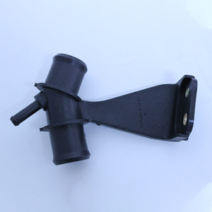 Connecteur de tuyau de filtre à air Toyota Corolla 16577-22040 pour remplacer et réparer les tuyaux de liquide de refroidissement - Product Image 1