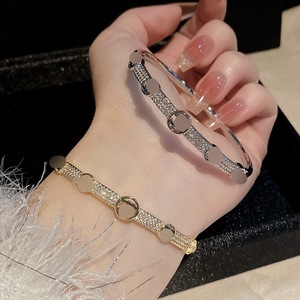 H-Shaped Zircon <b>Bracelet</b> 18K Gold Plated Micro Insert <b>Copper</b> Jewelry Gift For Women Winter 2024 Yiwu Origin - Product Image 4