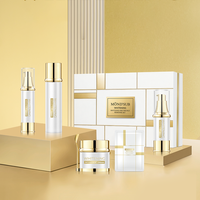 Ensemble de soins du visage bio OEM, nettoyant, sérum, masque, hydratant, anti-âge, blanchissant, ensemble de soins de la peau du corps pour les taches brunes et les taches de rousseur