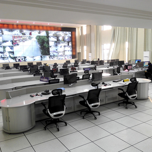 Bureau de vidéosurveillance professionnel haut de gamme système complet de haute qualité Studio Centre de commande Console de surveillance Style de conception moderne - Product Image 4