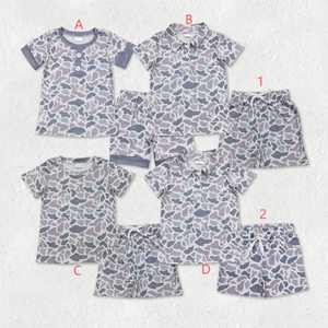 Pelele de camuflaje gris de seda de leche de manga corta tipo polo de una pieza para bebé niño - Product Image 6