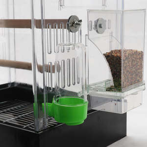 Comedouro Transparente Automático Anti-Desperdício para Papagaios, Periquitos, Calopsitas e Agapornis - Recipiente Suspenso para Comida de Pássaros - Product Image 2