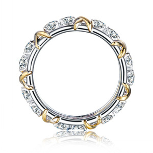 Anello di fidanzamento e <span class=keywords><strong>fede</strong></span> <span class=keywords><strong>nuziale</strong></span> in oro rosa 18 carati con diamanti in moissanite per coppie - Product Image 5
