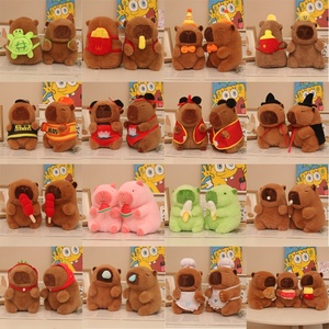 En gros, Peluche Capybara de 8 pouces, réconfortante, rembourrage en coton PP, emballée sous vide, unisexe, finition vernie UV, pour boutique, mariage et jeté de mariage - Product Image 2