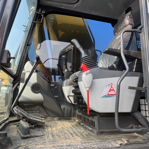 Hot Used Komatsu PC220 Excavator Low Fuel Consumption High Quality - Product Image 5