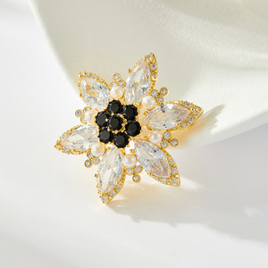 Modern Retro Snowflake Brooch Black Zircon Pearl Crystal Women's Party Fashion Corsage Exquisite Pin - Product Image 1