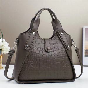 Bolsos de Mano de Piel Sintética de Lujo para Mujer, Diseño de Cocodrilo, Estilo Vintage, con Cartera, Dos Asas y Cierre de Cremallera - Product Image 3
