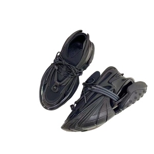 Chaussures de marche noires en caoutchouc à semelle épaisse et lacets, design luxueux inspiré des vaisseaux spatiaux, décontractées, de haute qualité, à la mode pour hommes - Product Image 3