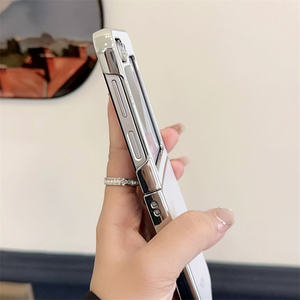 Cubierta magnética ultradelgada de lujo mate con revestimiento AG para <span class=keywords><strong>Samsung</strong></span> <span class=keywords><strong>Z</strong></span> <span class=keywords><strong>Flip</strong></span> 7 6 5 ZFlip Flip5 logotipo personalizable a prueba de golpes-OEM/ODM - Product Image 4