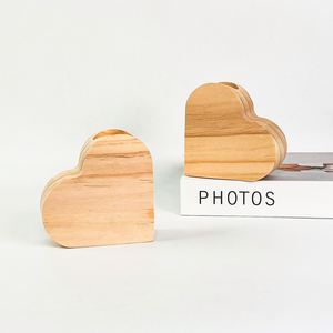 Support de bougie aromatique en bois massif en forme de cœur, idéal pour la Saint-Valentin, l'ambiance festive et la décoration intérieure - Product Image 2