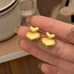 Boucles d'oreilles minimalistes en métal brossé, fermoirs d'oreilles vintage haut de gamme, boucles d'oreilles simples et originales - Product Image 6