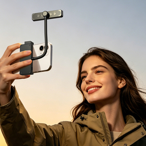 EGH Portable Rechargeable Phone Fill <b>Light</b> Selfie Clip-on <b>LED</b> Video <b>Light</b> with Adjustable Brightness CCT <b>Light</b> <b>Mini</b> Pocket <b>Light</b> - Product Image 1