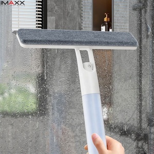 Limpiacristales Mágico Plegable Multifunción IMAXX con Botella de Spray de Agua - Product Image 3