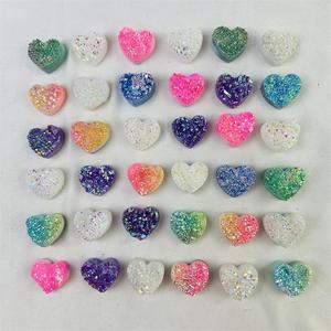 Arte popolare naturale di piccole dimensioni angelo Aura quarzo cristallo a grappolo cuori mescolano colori galvanici cuore gemma per collana pendente - Product Image 2