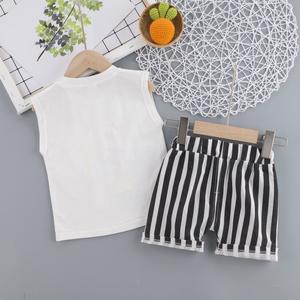 สินค้าคุณภาพดีสำหรับนำเข้า ชุดเสื้อผ้าเด็กผู้ชายลายพิมพ์ตลกๆ สไตล์สปอร์ตแขนกุด ลายทางขาวดำ สำหรับฤดูร้อน - Product Image 2