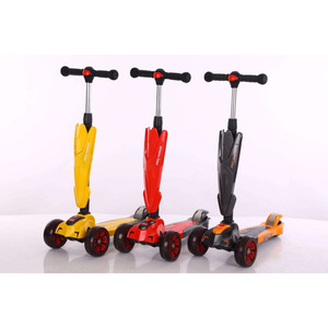Red Kids <b>Scooter</b> 3-6 Years Old With Lights Flashing Inline Design For Boys And Girls <b>Toddler</b> Ride On Toy - Product Image 3