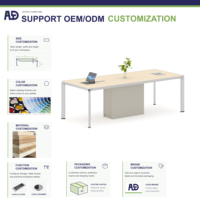 Bureau de direction personnalisé avec table de conférence et armoire latérale, mobilier au design moderne pour espace de travail d'entreprise