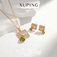 Ensemble de bijoux XUPING en gros : Collier et boucles d'oreilles en cristal synthétique, plaqué or 18 carats, pour femme, tendance et élégant