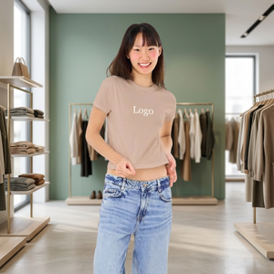 เสื้อยืดซิลค์สกรีน 210 กรัม ผ้าคอตตอน 40 คอมบ์ ทรงสลิมฟิตสำหรับผู้หญิง แบบครอปท็อป - Product Image 6