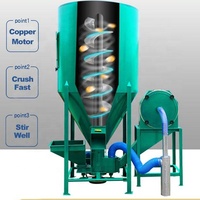 Petite machine verticale de broyage et de mélange d'aliments pour volailles, machine de broyage et de mélange de céréales pour la fabrication d'aliments pour animaux d'élevage