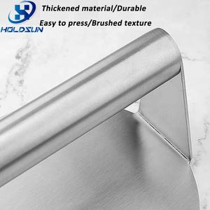 Prensa de Hamburguesas Redonda de Acero Inoxidable Resistente de 5.5 Pulgadas con Logotipo Personalizado, Herramienta Manual para Preparar Carne en la Cocina del Hogar - Product Image 4