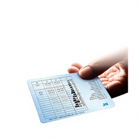 Imprimante de cartes d'identité sécurisées gravées au laser en PVC/PC composite avec une production de 300 cartes/heure pour l'intégration de cartes d'identité gouvernementales à grande échelle