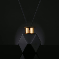 Diffuseur à bâtonnets d'huiles essentielles liquides sans flamme, personnalisé, noir, de luxe, pour aromathérapie, avec emballage/taille/parfum sur mesure en usine