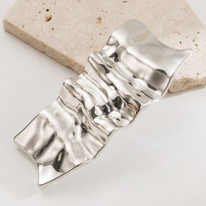 Pince à cheveux <span class=keywords><strong>en</strong></span> alliage polyvalente de <span class=keywords><strong>style</strong></span> coré<span class=keywords><strong>en</strong></span>, design long et plissé, pour une queue de cheval basse sophistiquée - Product Image 6