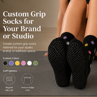 Chaussettes de yoga et de pilates en coton pour femmes avec logo personnalisé, chaussettes de sport d'intérieur, chaussettes de pilates à grip antidérapant en silicone respirantes