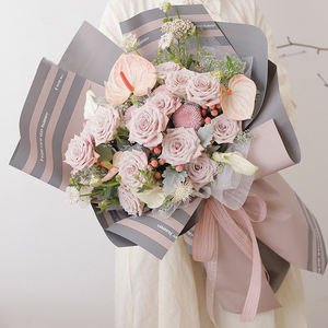 Papier d'emballage <span class=keywords><strong>de</strong></span> fleur <span class=keywords><strong>de</strong></span> Duke of windor, papier d'emballage <span class=keywords><strong>de</strong></span> paquet <span class=keywords><strong>de</strong></span> fleur imperméable anglais bicolore, papier <span class=keywords><strong>de</strong></span> couleur or - Product Image 3